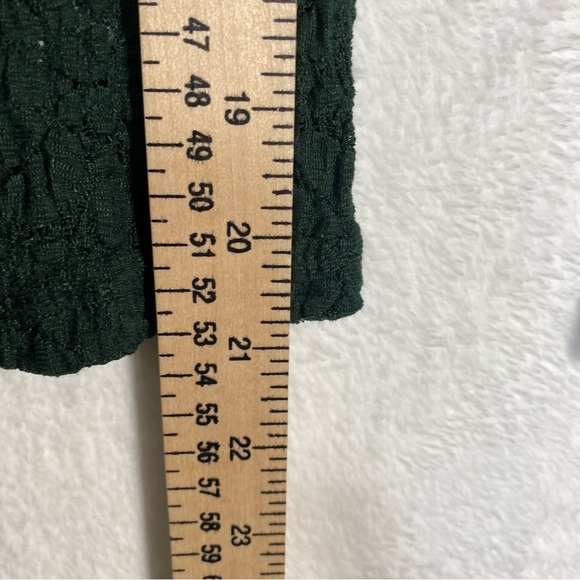 NWT Old Navy Textured Lace Scoop Neck Top Womens Size M Dark Green Flared Sleeve - Picture 8 of 10